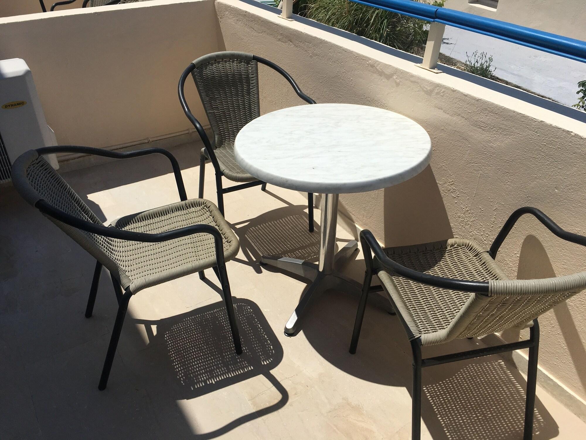 Hotel Avra Kamári Eksteriør bilde