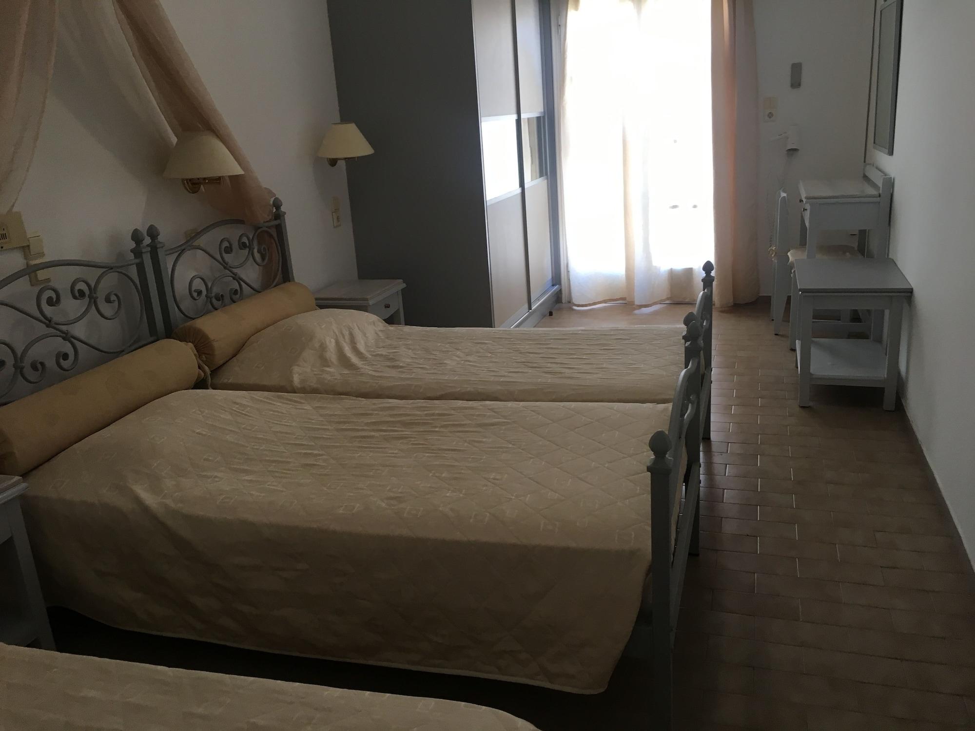 Hotel Avra Kamári Eksteriør bilde
